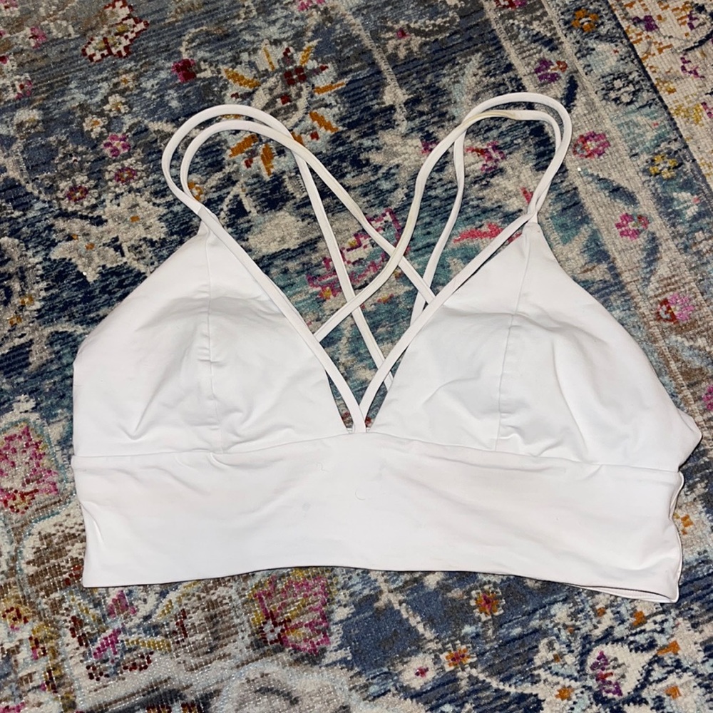 White lululemon bra